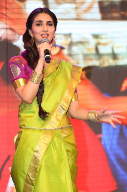 Vani-Kapoor-at-Aaha-Kalyanam-Audio-Launch
